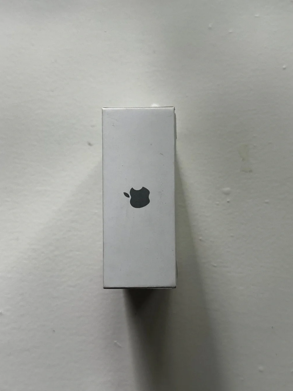 Apple wireless earbud